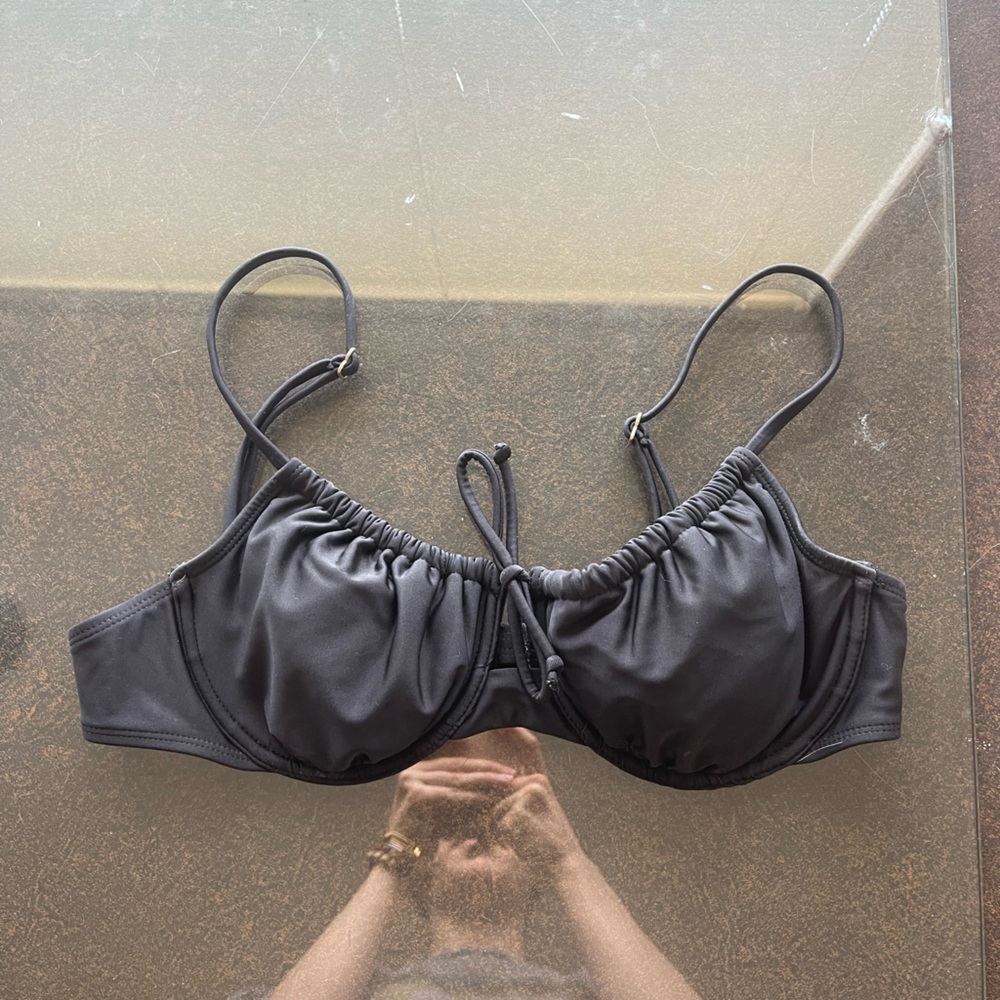 Xhiliration Black Underwire Bikini Top